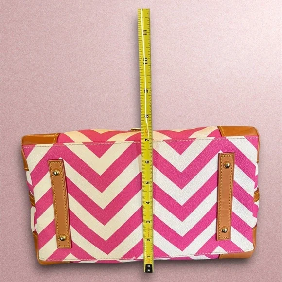 Authentic Dooney & Bourke Pink White Chevron Satchel Tote Strap Barbie Girly Y2K - Picture 15 of 16